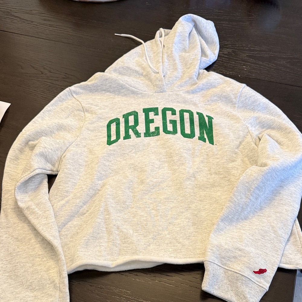Univ. of Oregon Women's cropped  Gray Hoodie Sweatshirt large, Go Ducks!
